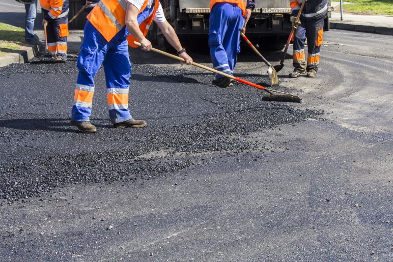 Experienced Asphalt Sealers