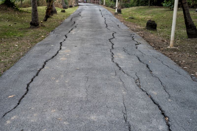 Driveway Crack Filling